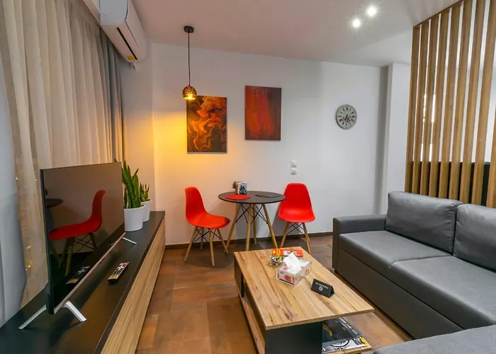 Tsimiski Contemporary Studio 1